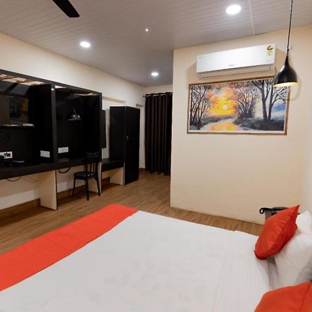 Hotel Deendayal Korba Kültér fotó