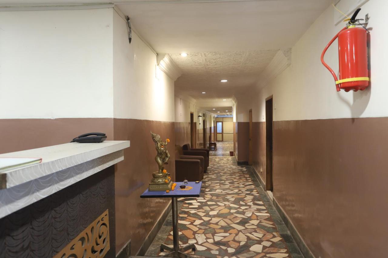 Hotel Deendayal Korba Kültér fotó