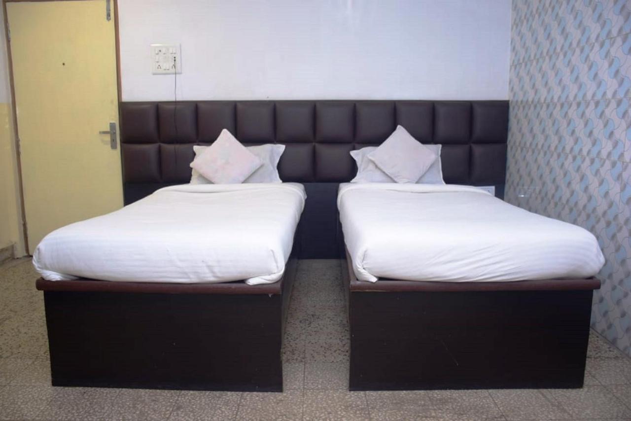Hotel Deendayal Korba Kültér fotó