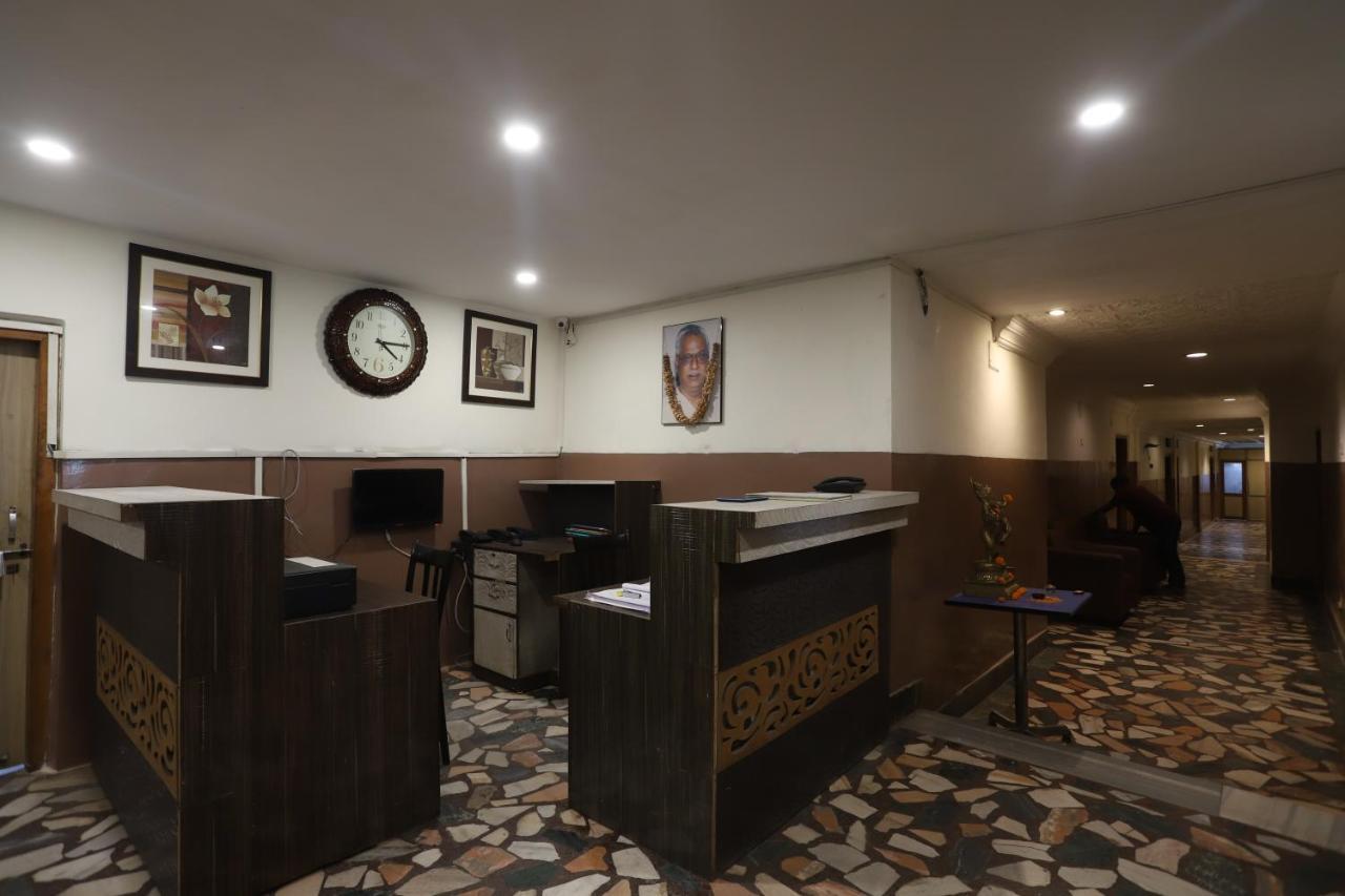 Hotel Deendayal Korba Kültér fotó