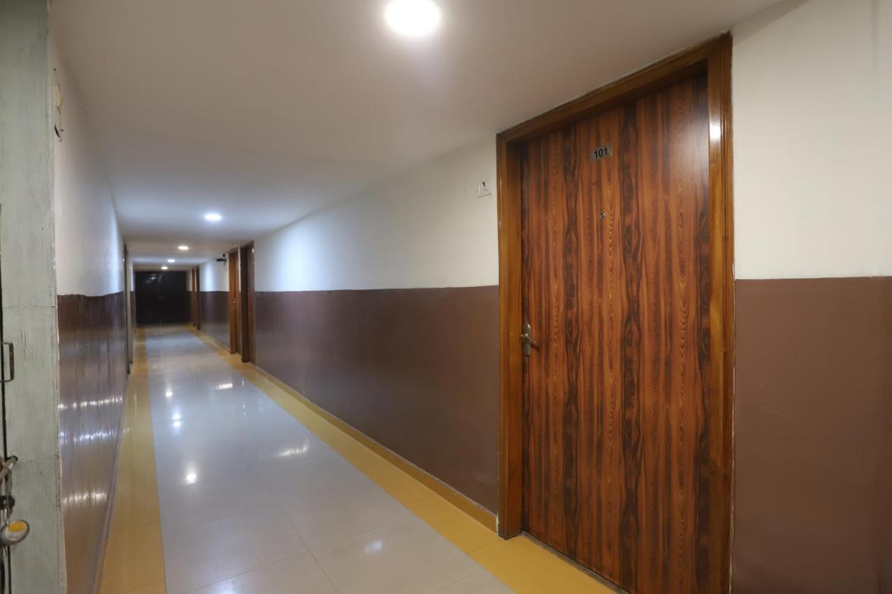 Hotel Deendayal Korba Kültér fotó