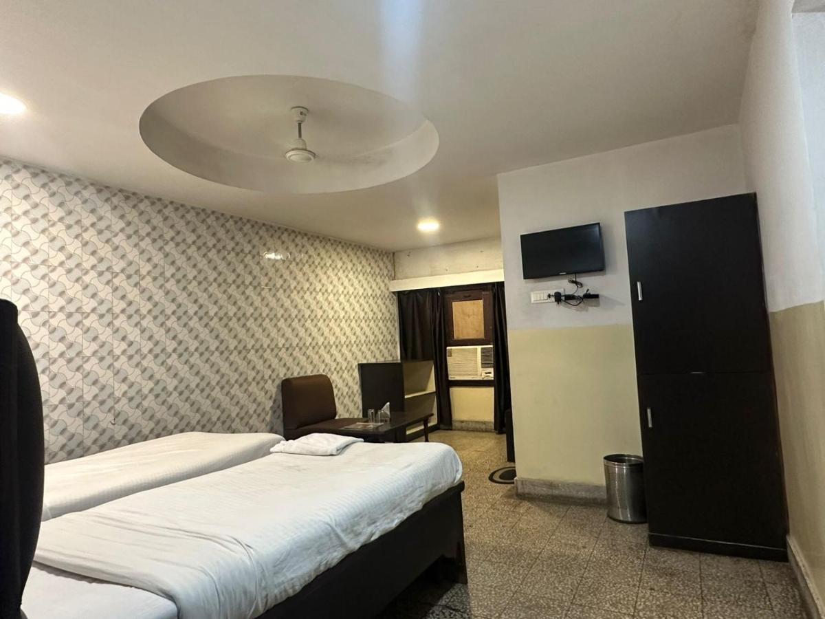 Hotel Deendayal Korba Kültér fotó